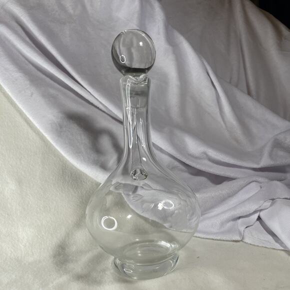 Etched Glass Elegant Cruet Bottle with Pour Spout, Handle & Heavy Ball Stopper - Picture 3 of 10